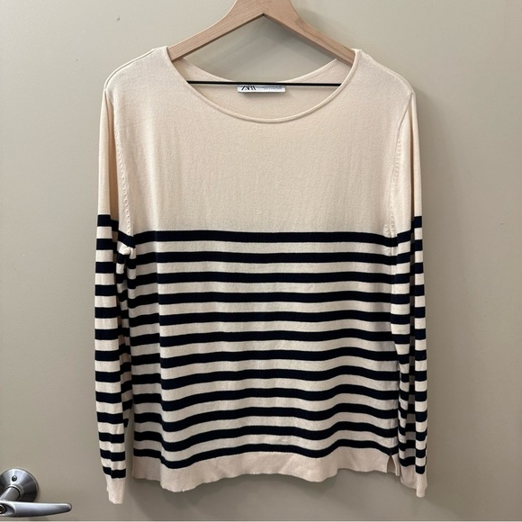 Zara cream and black stripe knit top Long sleeve round neck sweater size medium - Picture 3 of 9